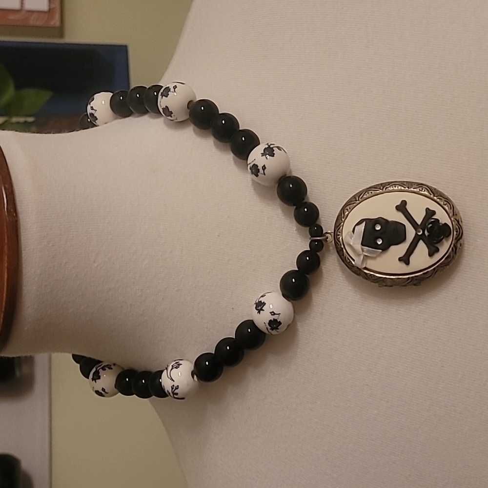 Flower Bead Skull Locket Necklace